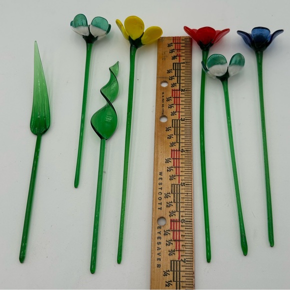 Vintage Handblown Art Glass Flowers - Picture 6 of 6
